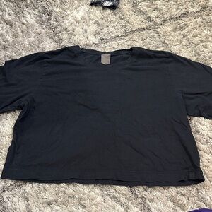 Black Cropped T-Shirt Calia